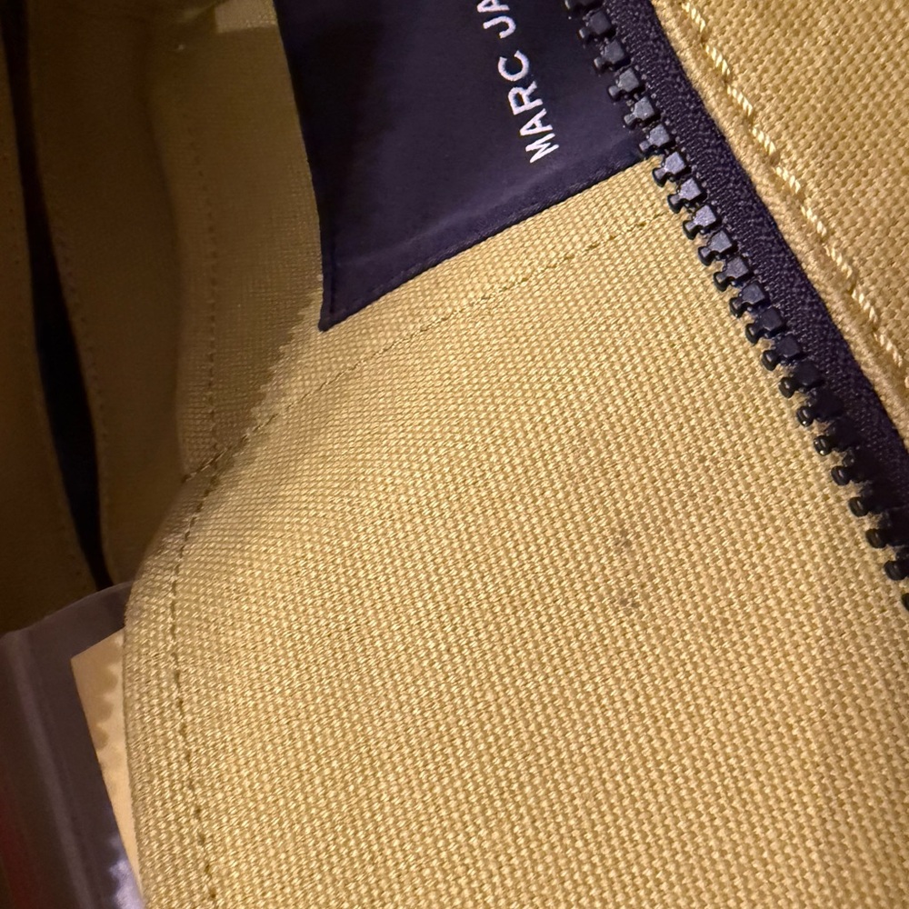 Marc Jacobs Bright Green Tote Bag - Picture 6 of 7